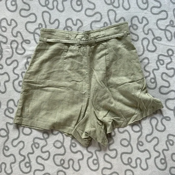 Abercrombie & Fitch Linen Blend Tie Waist Shorts - Picture 2 of 4